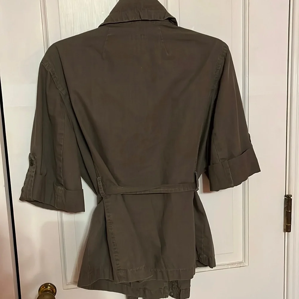 Ann Taylor olive green jacket.  Women’s Size 12 - Picture 2 of 7